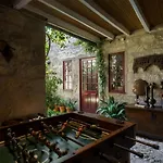 With Private Pool And Garden By Go2oporto *