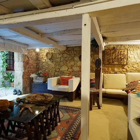 With Private Pool And Garden By Go2oporto
