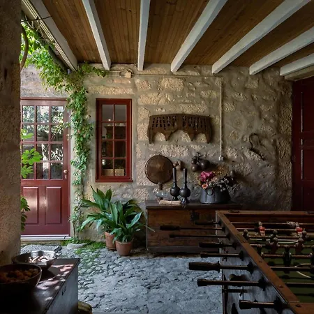 With Private Pool And Garden By Go2oporto