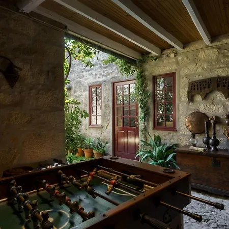 With Private Pool And Garden By Go2oporto *